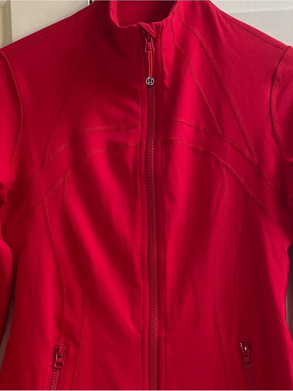 LN!🍒LULULEMON sz 10 Classic DEFINE Jacket CURRANT RED Bright Red *LUON - Picture 2 of 9